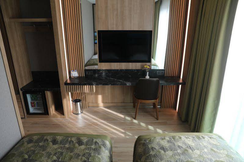 Radar Hotel Istanbulská provincie Exteriér fotografie
